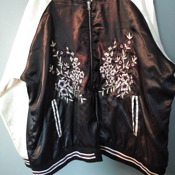 Bomber Jacket - Picture 4 of 4